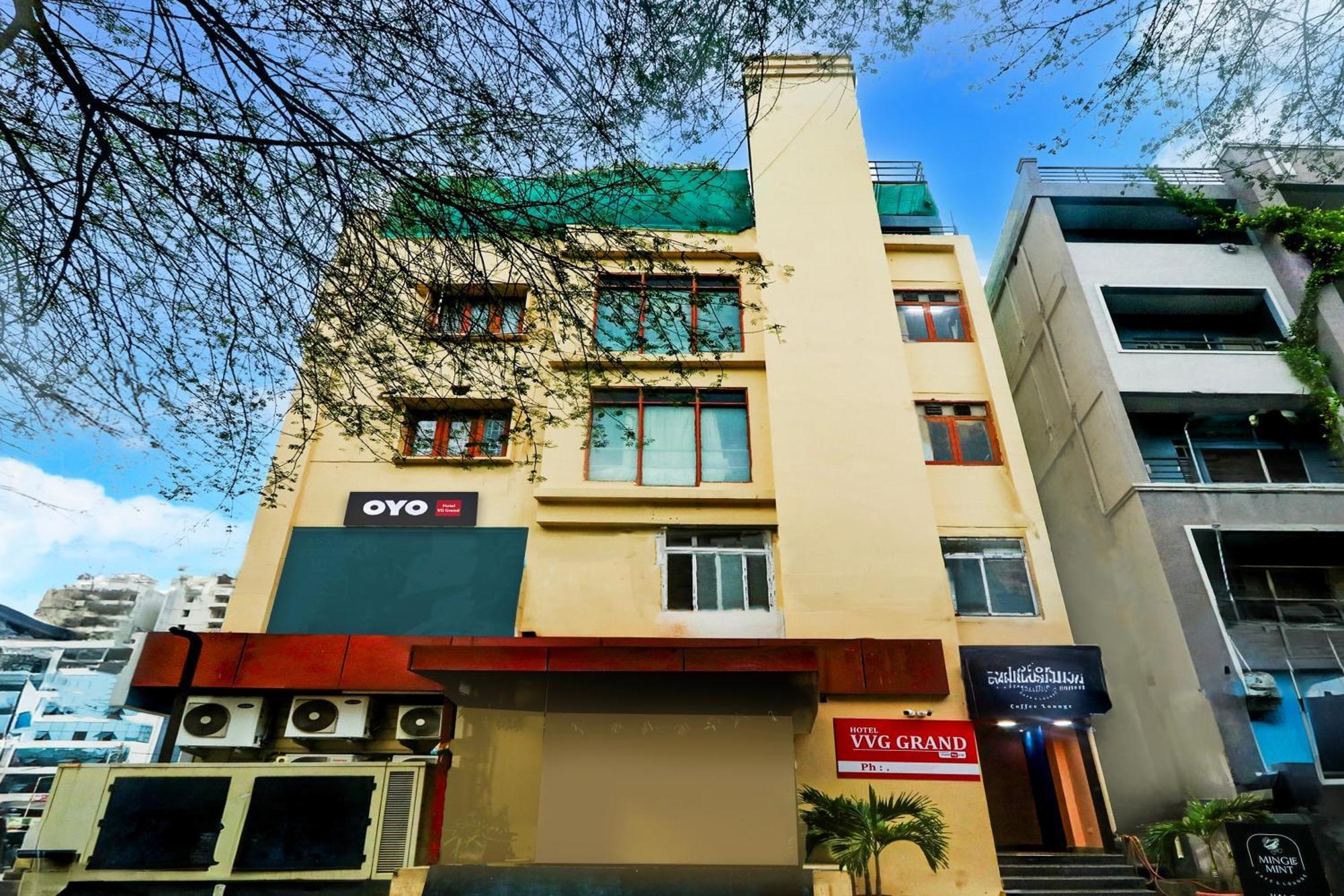 Hotel O Vg Grand Madhapur Exteriör bild